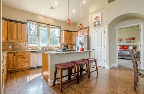 Fruita House | Black Bear II: Dog-Friendly, 2 Primary Suites
