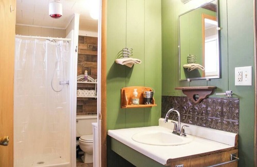 Howard Hotel | Black Bear Lodge 2
