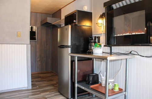 Howard Bed & Breakfast | Black Bear Lodge 3