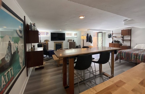 Hale House | Black door Dalhia