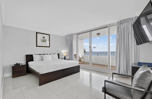 Bermuda Riviera Apartment | Blue Horizon