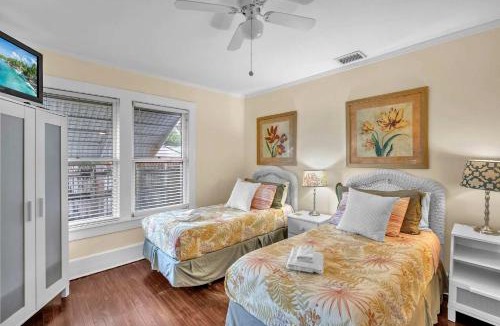 Tarpon River House | Blue Reverie - Downtown Cottage