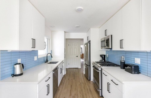 Cupertino Apartment | Blueground | Cupertino, pool, nr Memorial Park