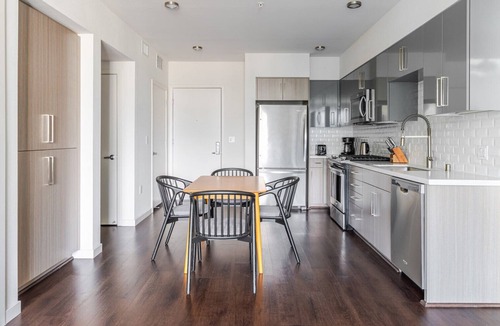 Milpitas Apartment | Blueground | Milpitas, pool, nr Great Mall