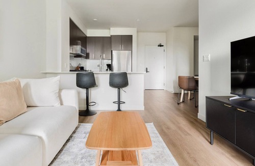 Santa Clara Apartment | Blueground | Santa Clara, pool, nr Central Park