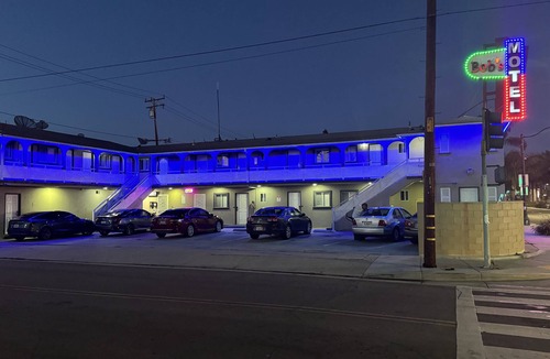 Commerce Hotel | Bob's Motel