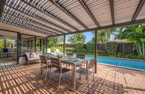 Harbour Inlet House | Boho Chic Heated Pool Walk To Beach Escapism at its finest Coconut Key H0MES