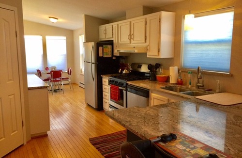 Salida House | Book NOW for Summer and Fall Events! Multi-family, pets allowed, HOT TUB!