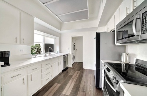 Laguna Niguel House | Book PALM COURT Spacious 3BR Sleeps 6 Central to All SoCal Fun