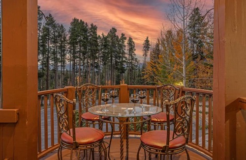 Boulder Ridge House | Boulder Ridge Retreat