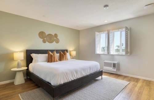 Laguna Beach Hotel | Boutique Hotel + Pool + Hot Tub + Terrace + Walkable | The Mara by AvantStay