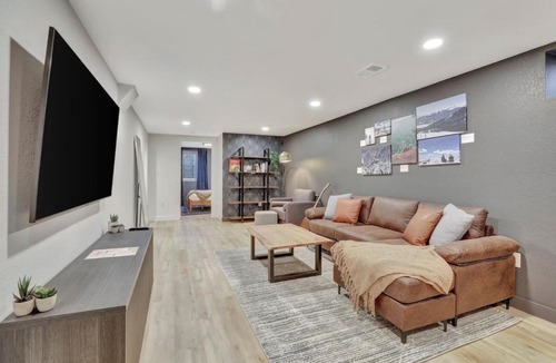 Scenic Heights Apartment | Brand New Arvada Guest Suite Sauna Fire Pit