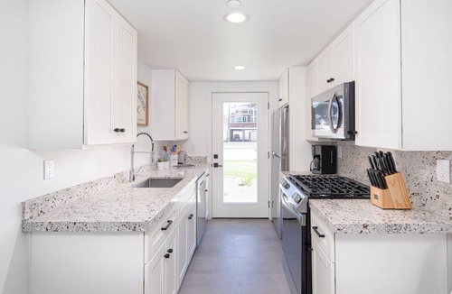 Cayucos House | Brand new downstairs unit with downtown location
