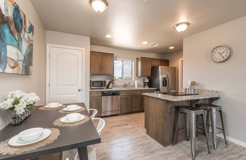 Kingman House | Brand New Duplex! Minutes from every amenity!