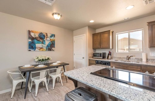 Kingman House | Brand New Duplex! Minutes from every amenity!