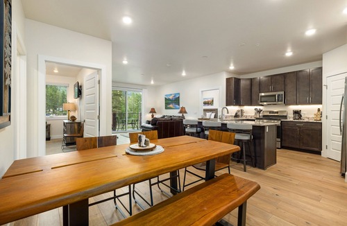 Lakeside Village Condo | Brand New Luxury Condo/Stunning Mountain Views/Shared Hot Tub/Shuttle to Lifts