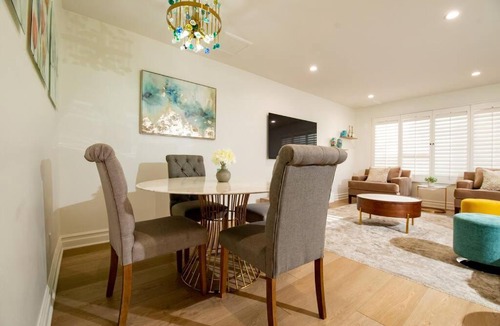 Reseda Apartment | Brand New Remodeled 3 Bedroom Home in Reseda