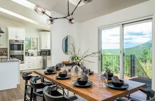 Black Hawk Ski Chalet | Breathtaking Views, Peaceful Luxe Chalet w/Hot Tub