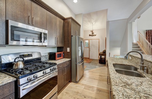 Peak 8 Villa | Breckenridge 141 - Three Bedroom Villa, Sleeps 10
