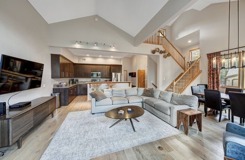 Peak 8 Villa | Breckenridge 141 - Three Bedroom Villa, Sleeps 10