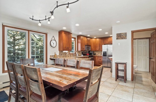 Historic District Villa | Breckenridge 162 - Four Bedroom Villa, Sleeps 9