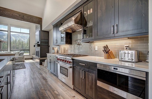 Peak 8 Villa | Breckenridge 88 - Four Bedroom Villa, Sleeps 11