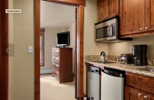 Peak 8 Cabin | BRECKENRIDGE Grand Lodge Peak 7-Deluxe Ski in/Ski Out 1 BR Suite, 12/14-21