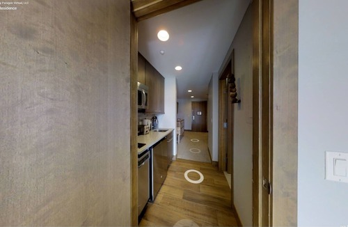 Boulder Ridge Cabin | Breckenridge - Peak 8 - Studio Residence (sleeps 4 + ski lift!)