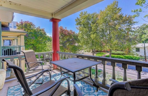 City Park West Apartment | Bright & Cozy Apt in Vibrant Neighborhood