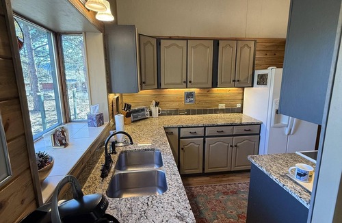 Estes Park House | Bright & Cozy Retreat Near Lake Estes – Monthly Rental Only