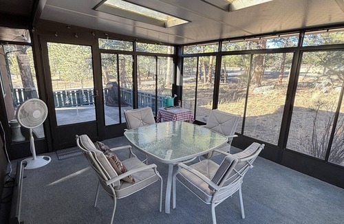 Estes Park House | Bright & Cozy Retreat Near Lake Estes – Monthly Rental Only