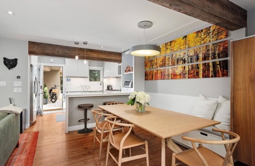 Aspen House | Bright, newly renovated, luxury West End 4 bedroom townhome.