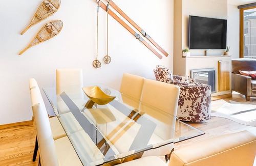 Copper Mountain Village House | Bright Ski Retreat near the Slopes W/Gourmet Kitchen, Free WiFi, & Private Patio