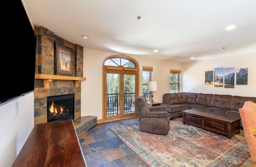 Mountain Village Condo | Bring Your Pet! 1-Bedroom Mountain Retreat at the Bear Creek Lodge
