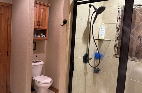 Cheyenne Apartment | Broken Bow Retreat