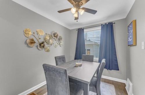 Brooklyn House | Brooklyn Townhome Updated Kitchen Sleeps 4