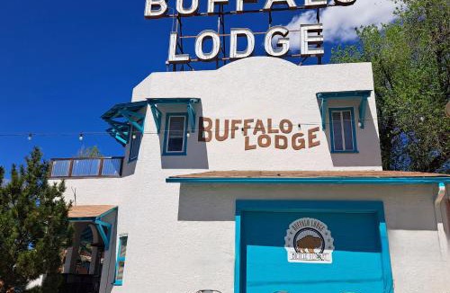 West Colorado Springs Hotel | Buffalo Lodge Bicycle Resort - Amazing access to local trails & the Garden