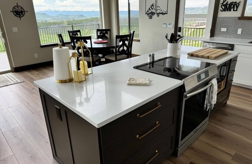Grand Lake House | Bull Mountain Lodge ~ Stunning views of valley, lakes and meadow, brand new home