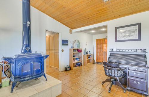 Golden Valley House | Bullhead City Home w/Views, Close to Lake Mohave!