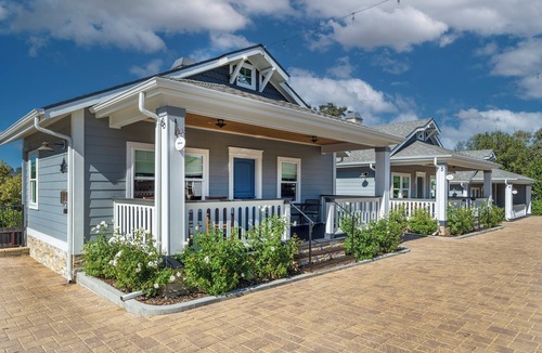 Santa Ynez House | Bungalow #6 by Polo House and Bungalows