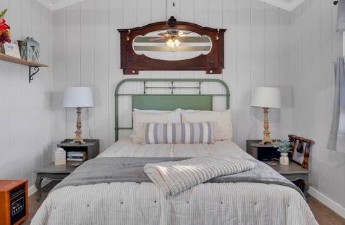 Canon City Cabin | Bunkhouse Cabin