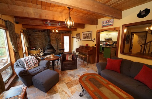 Alma House | Burrow Cabin