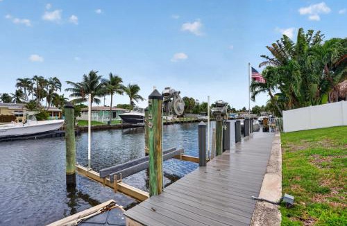 Garden Isles House | Cabana Retreat Private Dock