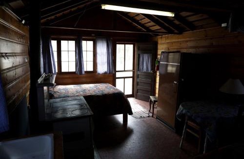 Bellvue House | Cabin 2 at Sportsman’s Lodge *NOW WITH WIFI*