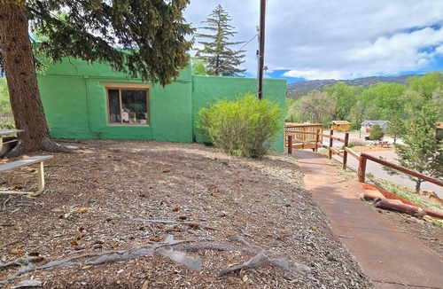 Manitou Springs Cabin | Cabin 23 | 1BR w/Living Room + Kitchenette