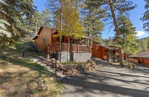 Estes Park House | Cabin 5- Private Cabin w King bed kitchen porch