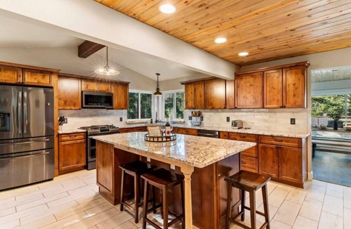 Cascade-Chipita Park Cabin | Cabin close to Manitou Springs/Garden of the Gods
