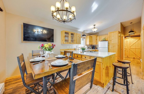 Tarryall Cabin | Cabin in Eleven Mile Village w/Patio & Gas Grill!