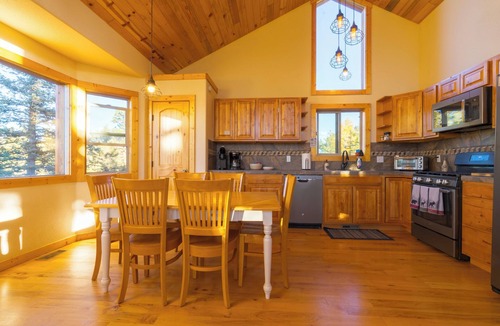 Indian Mountain Cabin | Cabin in the Clouds, A Colorado Mountain Retreat Cozy, Beautiful Views