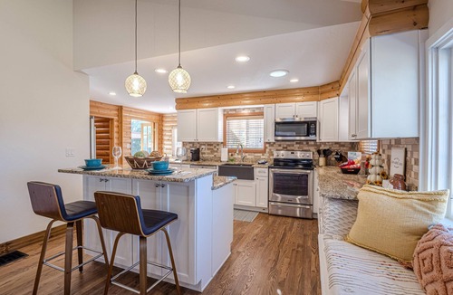 Grand Junction House | Cabin: Private Pool, Luxury Log Home